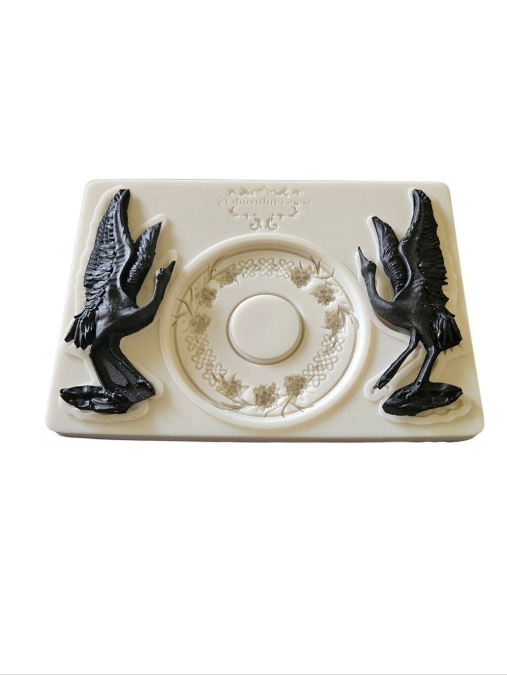 Cranes and floral medallion silicone mold - Picture 7 of 12